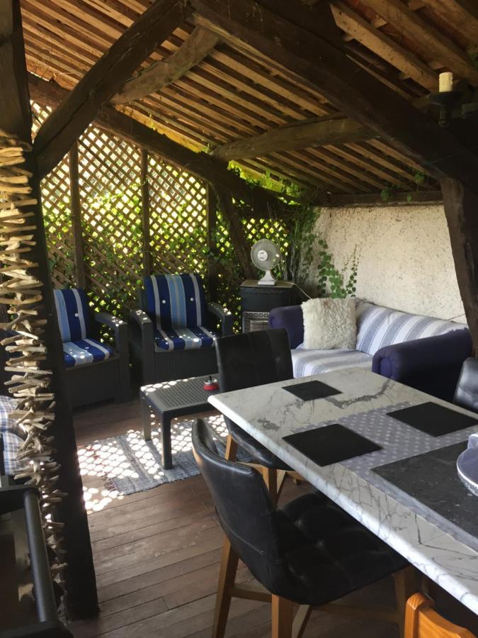 Cudoille Bed & Breakfast Armous-et-Cau ภายนอก รูปภาพ